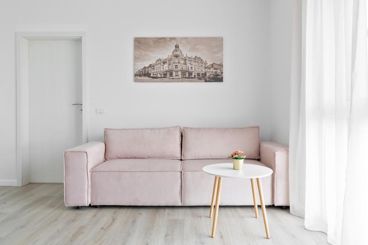 Appartement Grand Hill Flats à Oradea Extérieur photo