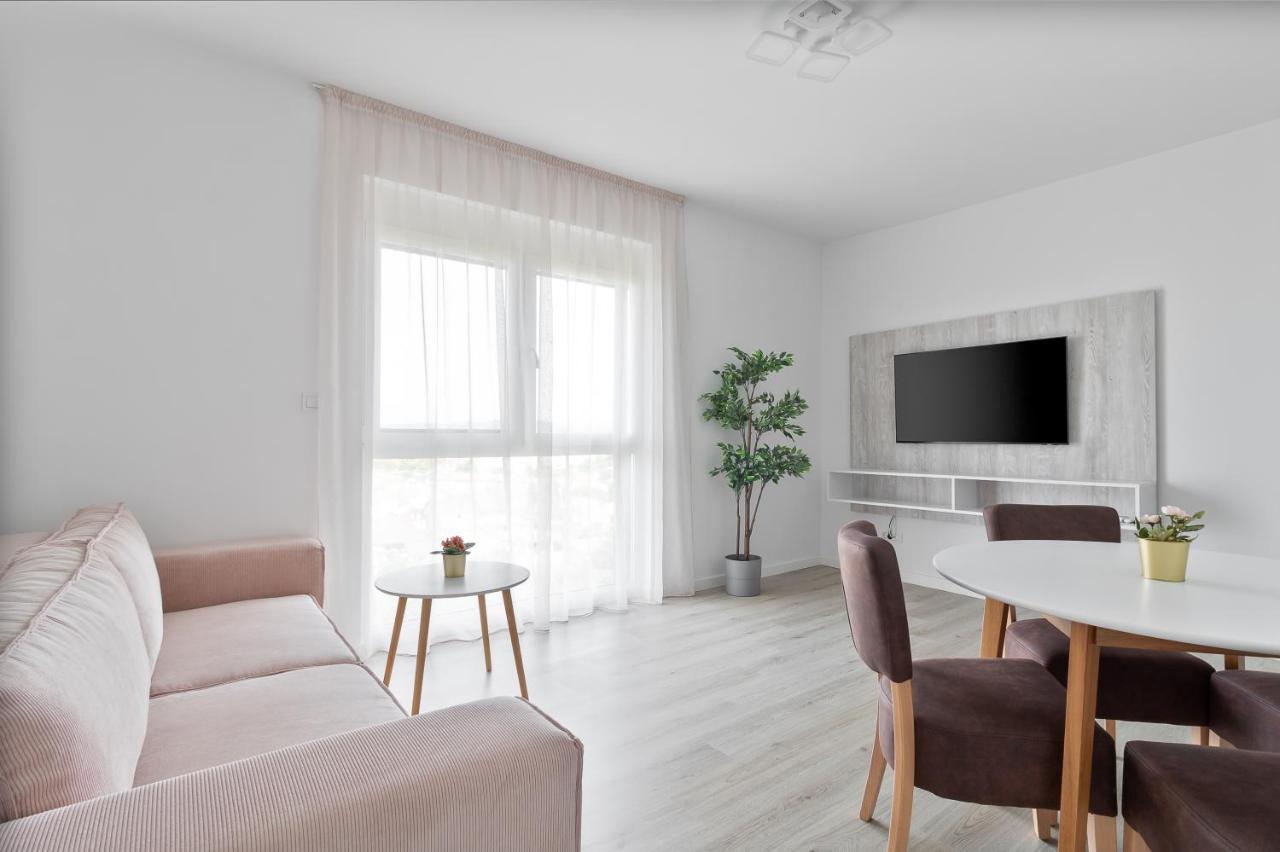 Appartement Grand Hill Flats à Oradea Extérieur photo
