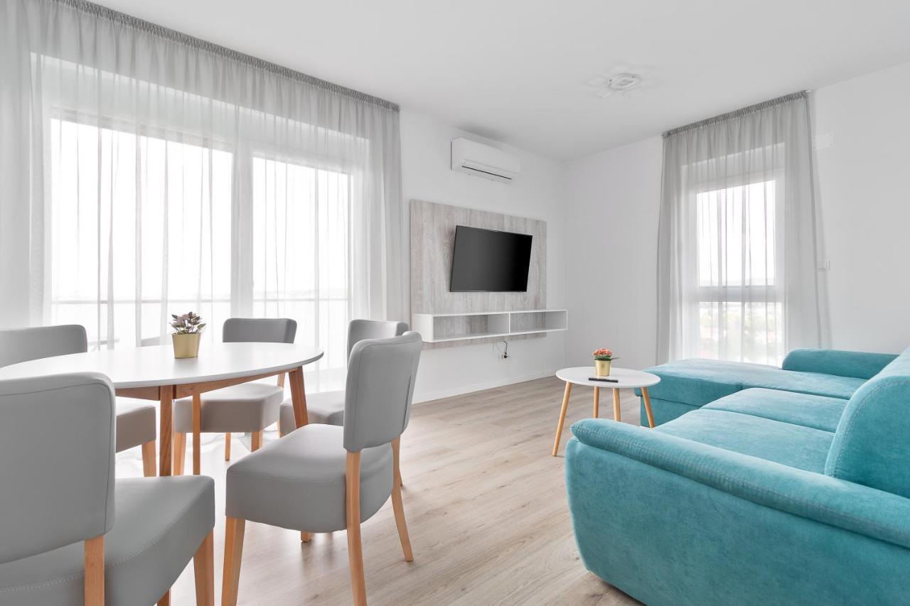 Appartement Grand Hill Flats à Oradea Extérieur photo