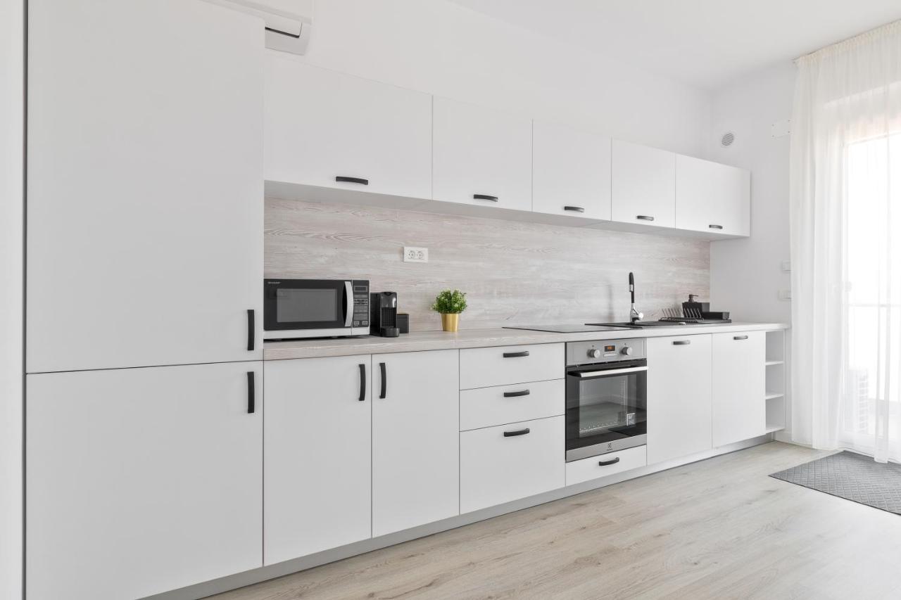 Appartement Grand Hill Flats à Oradea Extérieur photo
