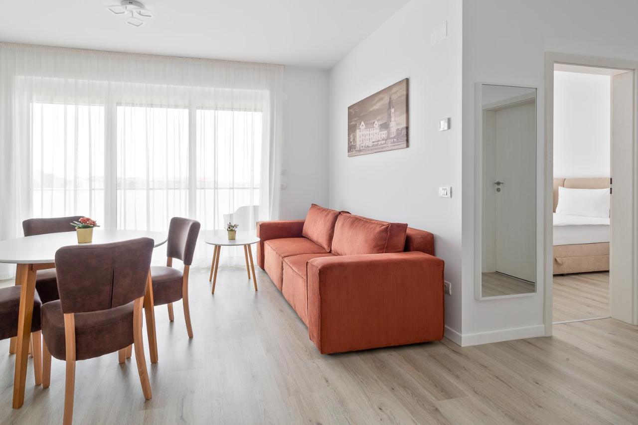 Appartement Grand Hill Flats à Oradea Extérieur photo