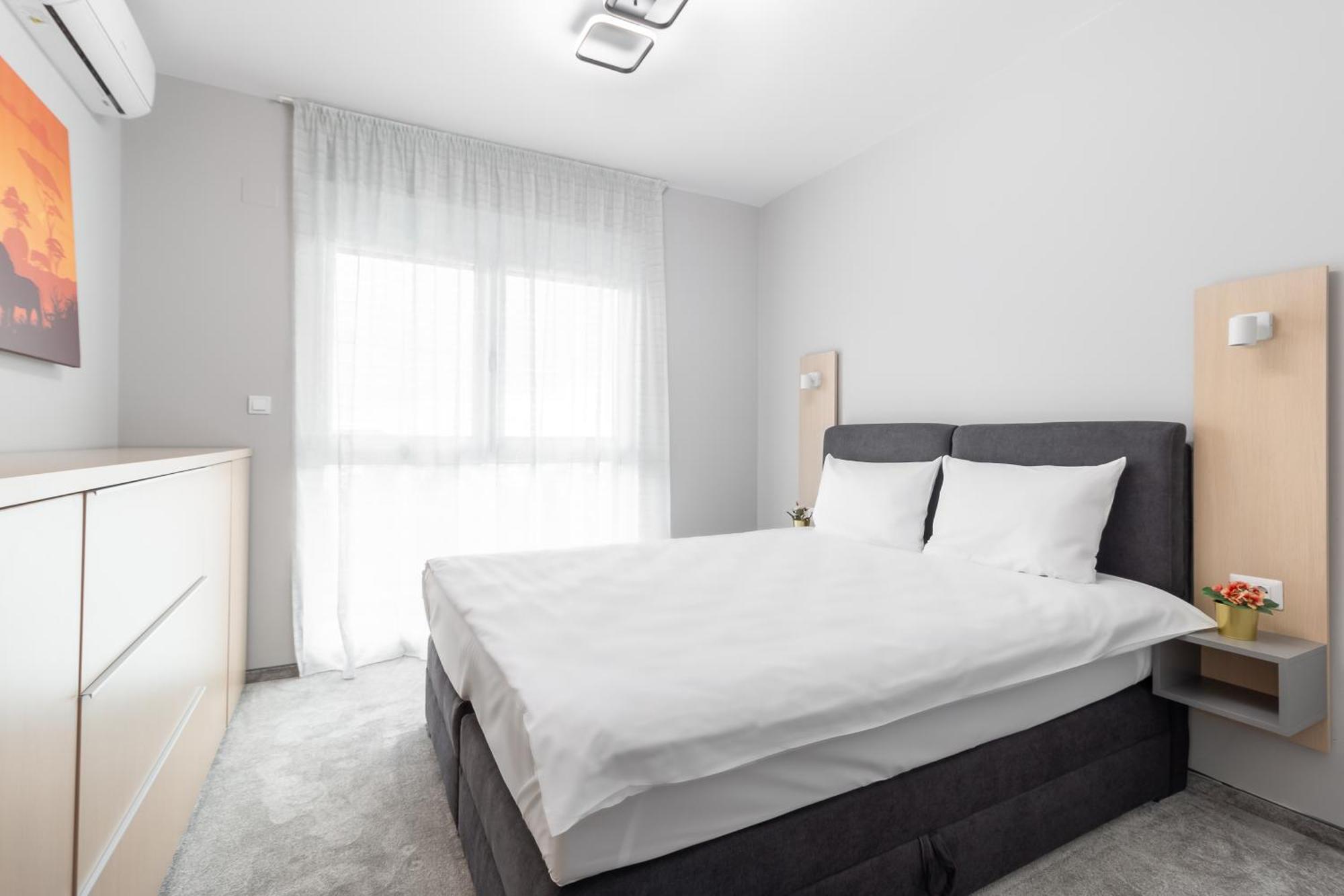 Appartement Grand Hill Flats à Oradea Extérieur photo